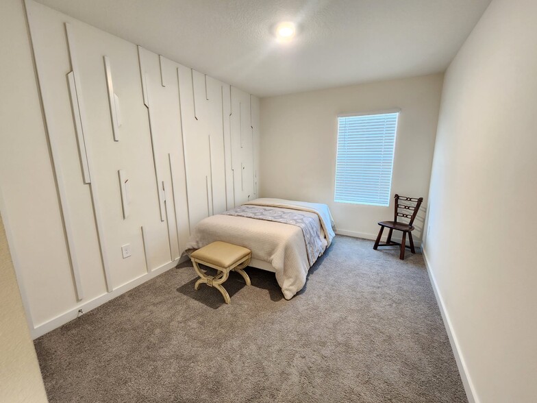 Bedroom - 17020 Barnwood Pl