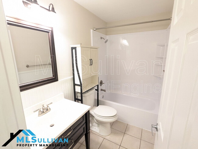 Building Photo - 602 Gatehouse Ln
