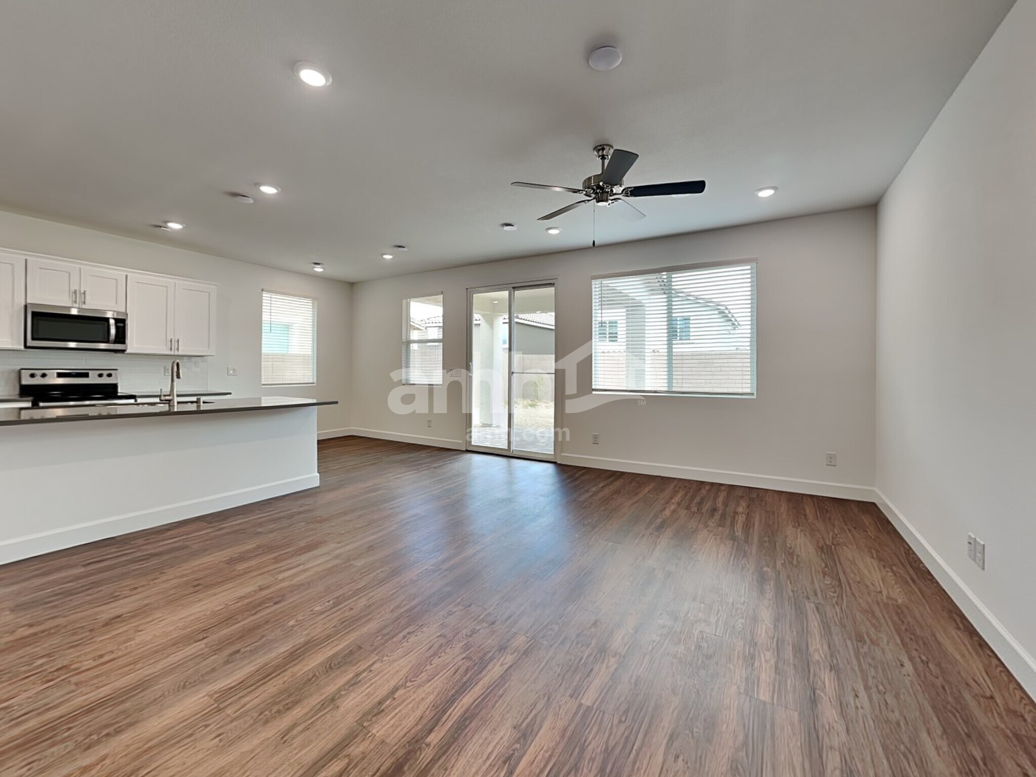 Building Photo - 9128 Ribbon Mdw Ct