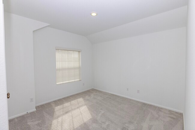 Building Photo - 5330 Sleepy Fox Ln