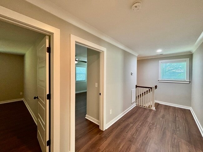 Building Photo - 510 Marlboro Ave