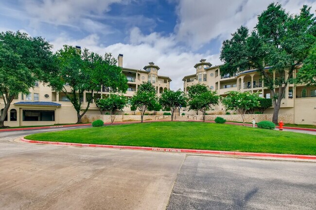 Building Photo - 3308 Parliament Cove