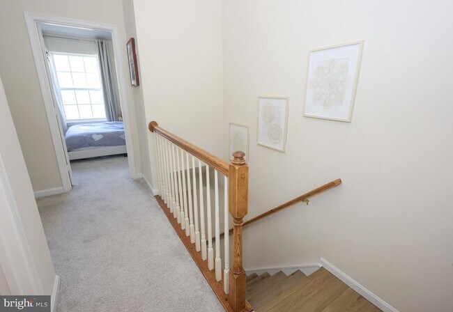 Building Photo - 1424 Falcon Nest Ct