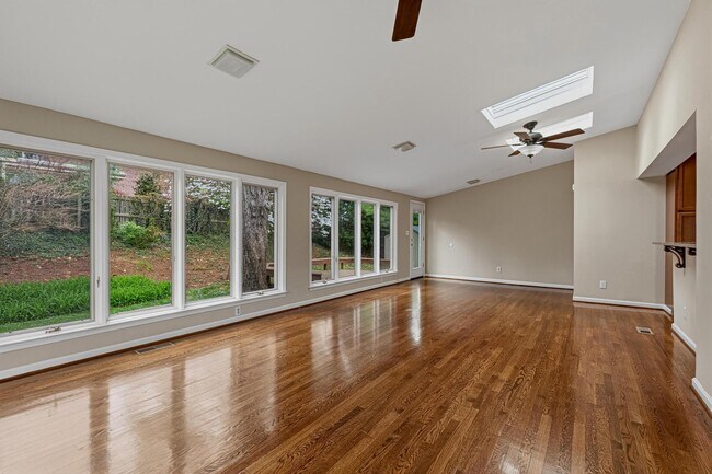 Building Photo - 1322 Cordelia Ct
