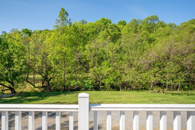 Building Photo - Rutrough Road