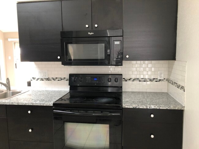 Building Photo - 10815 Swan Glen Dr