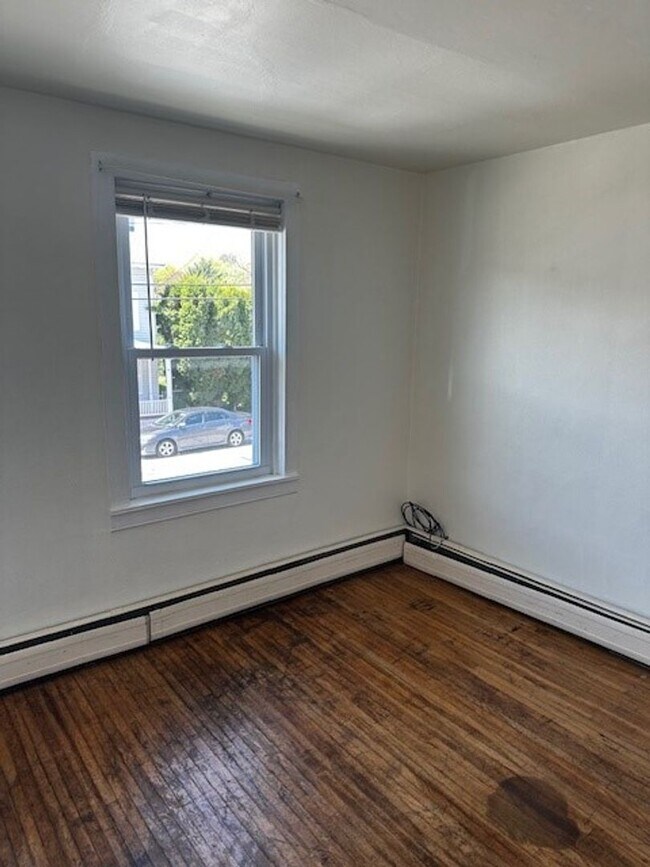 Building Photo - 3 bedroom semi Etters