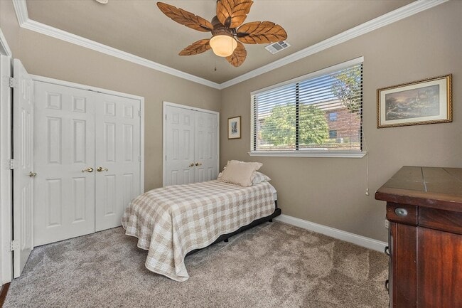 Building Photo - 1888 Signal Ridge Pl