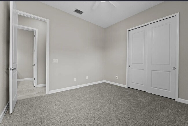 Building Photo - 2766 Hilliard Dr
