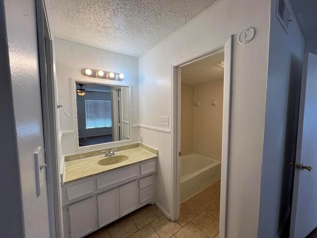 Building Photo - 4319 53rd St