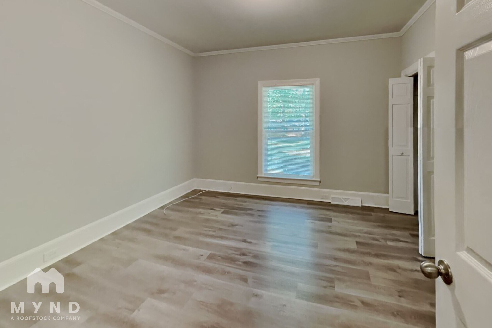 Building Photo - 127 Forest Hills Dr