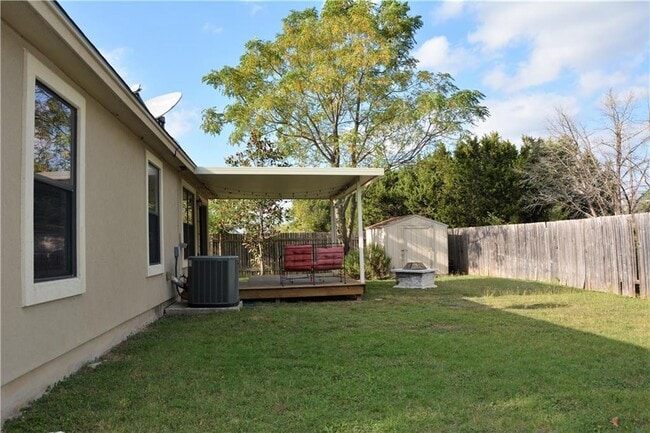 Building Photo - 4616 Woodstock Dr