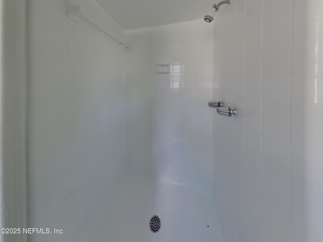 Building Photo - 2036 Pompano Pkwy