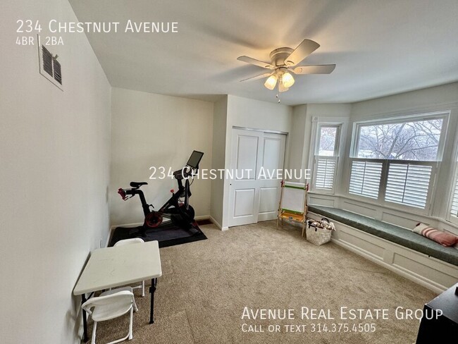 Building Photo - Charming 4-Bedroom Retreat on Chestnut Ave...