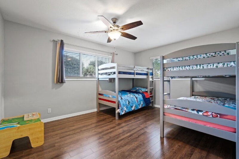 Building Photo - 306 SW 11th Ave