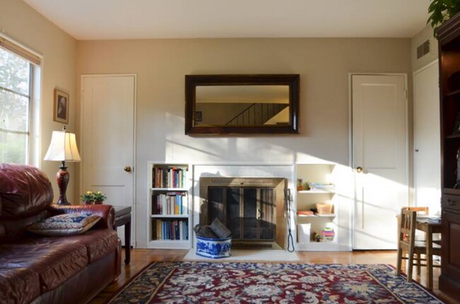 Living room fireplace - 5394 Village Grn