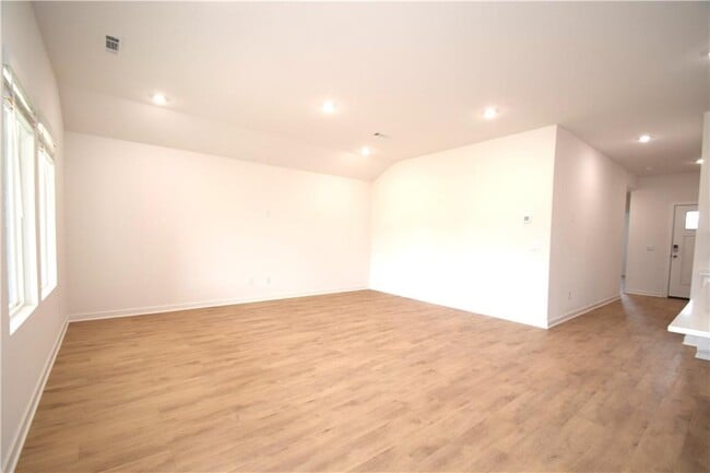 Building Photo - 517 Colorado St