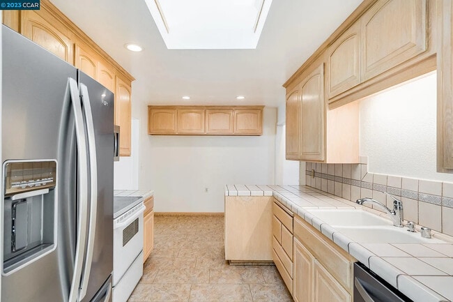 Building Photo - 3160 D St