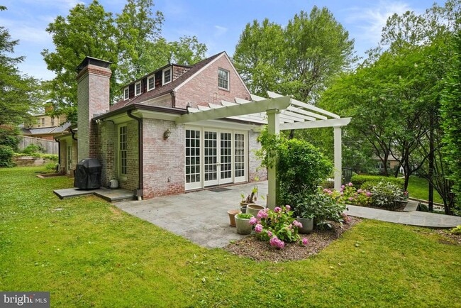 Building Photo - 5320 Albemarle St