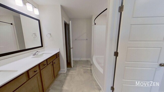 Building Photo - 327 Hollenbeck Pl