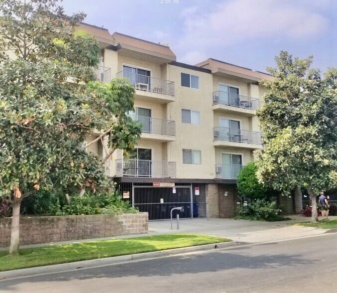 Building Photo - 3117 Bagley Ave