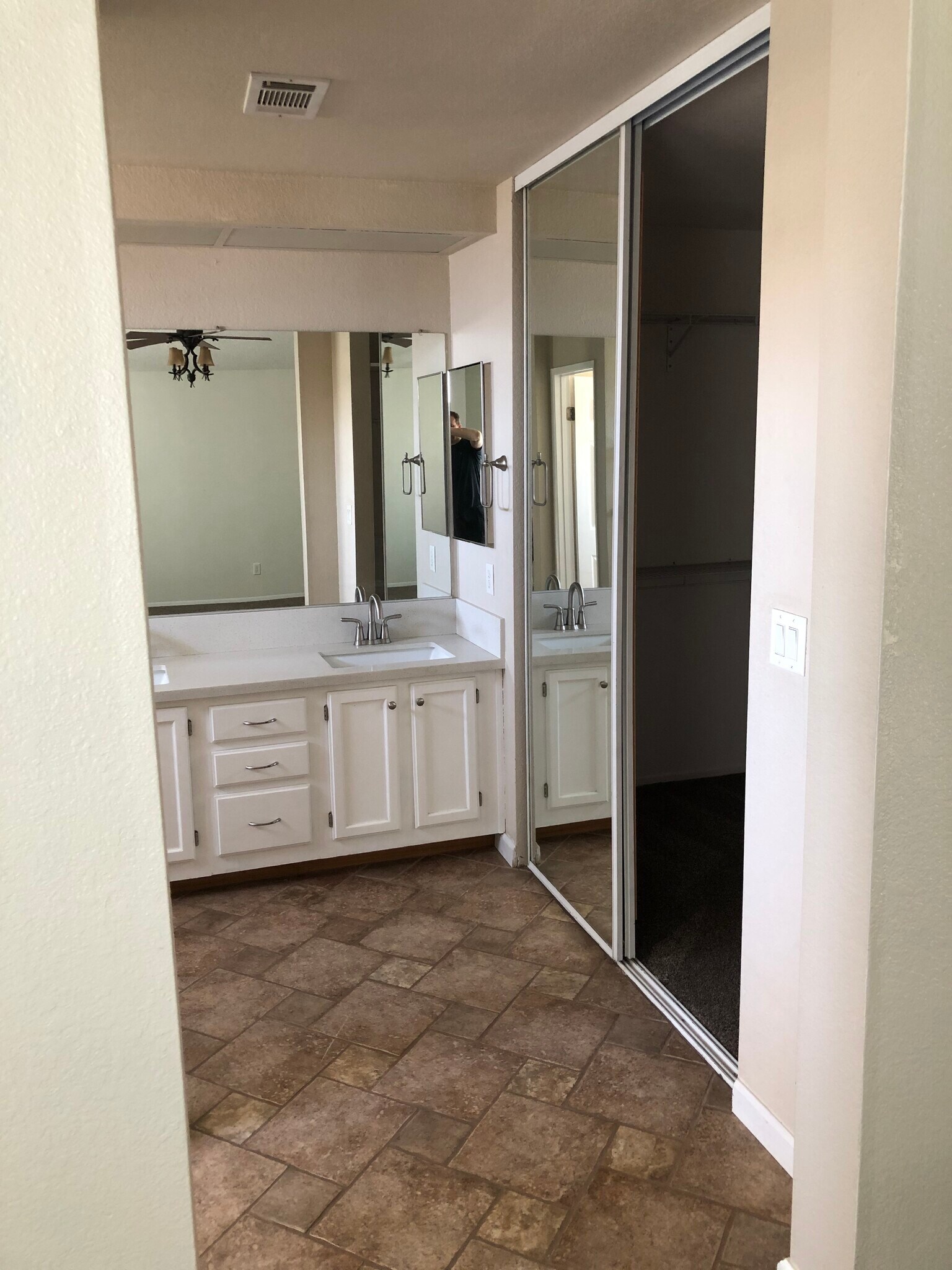 Mater Bathroom - 29093 River Run Ln