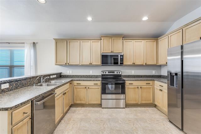 Building Photo - 507 Basswood Ln