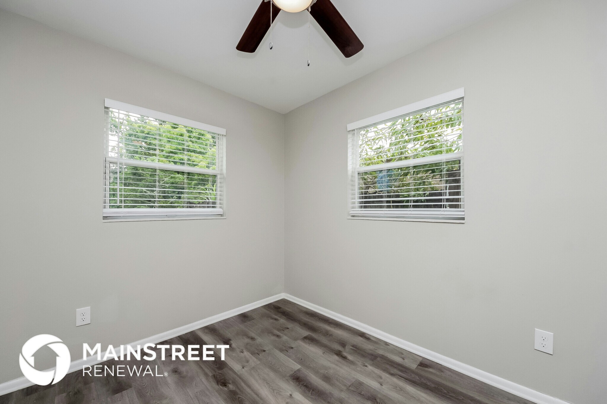 Building Photo - 2627 N Beaumont Ave