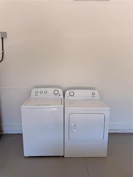 Building Photo - 20 Organ St