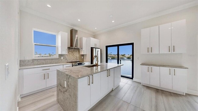 Building Photo - 771 Gran Kaymen Way