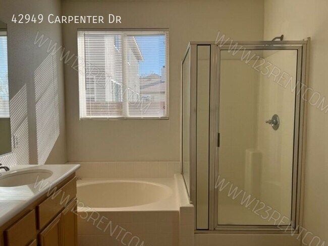 Building Photo - 42949 Carpenter Dr