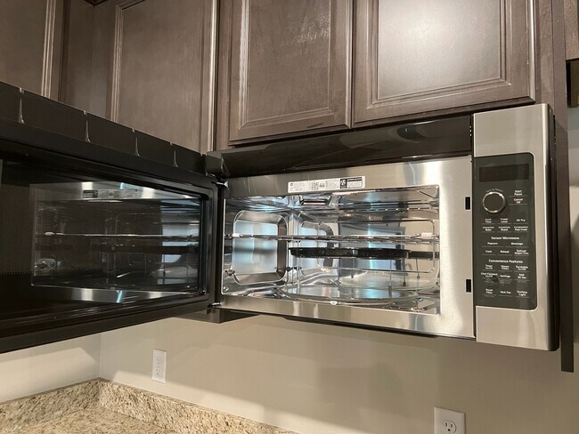 Building Photo - 7824 S Bonanza Park Dr