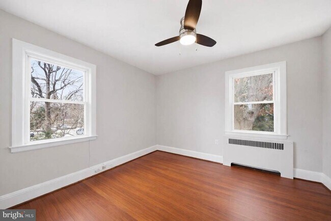 Building Photo - 500 Park Ave