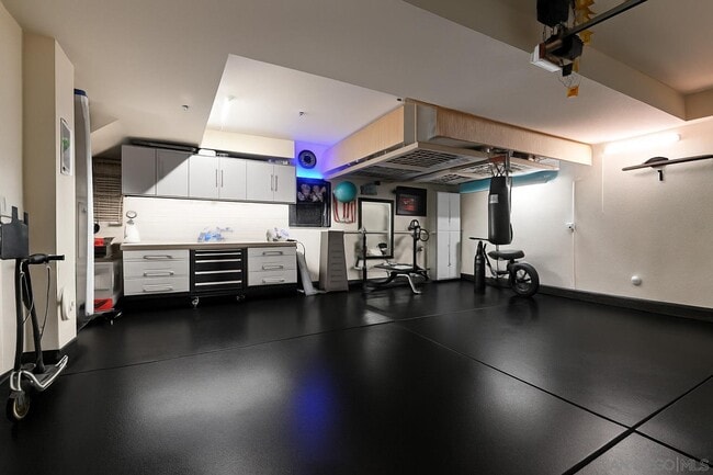 Building Photo - 10572 Acorn Pl