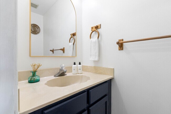 Building Photo - 928 Whelk Ct