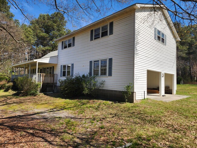 Building Photo - 2276 Providence Church Rd