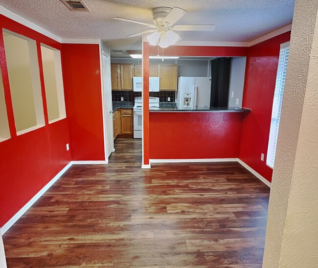Building Photo - Charming One-Story with Bonus Sunroom & Backyard Retreat in Prime Summerfields Location!