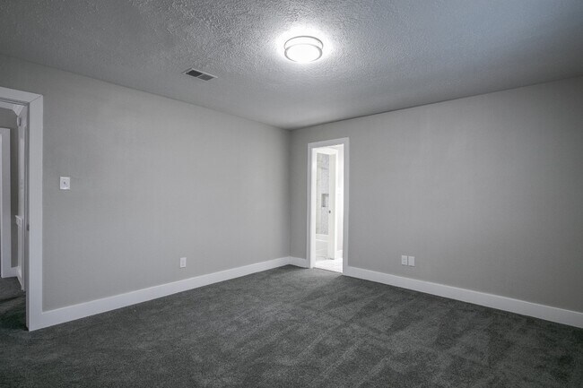 Building Photo - 16623 Wimbledon Forest Dr