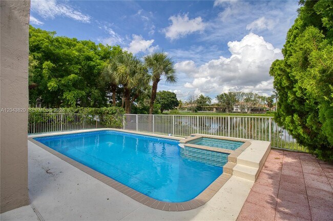 Building Photo - 1473 SW 158th Ave