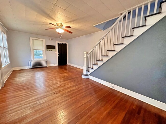 Building Photo - 303 Leavy Ave