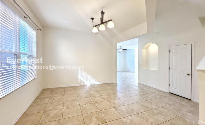 Building Photo - 10126 Celtic Ash Dr