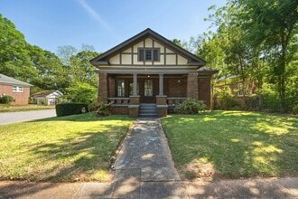 Building Photo - 506 Mellview Ave SW