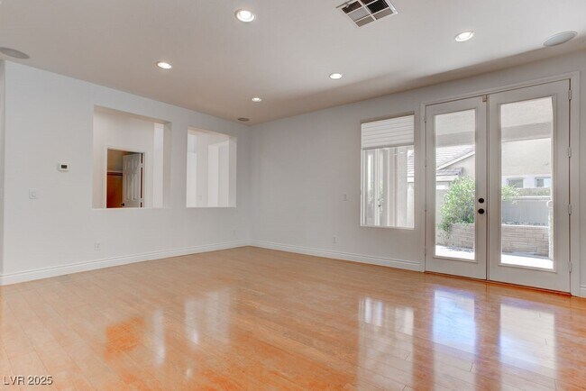 Building Photo - 10381 Walking View Ct