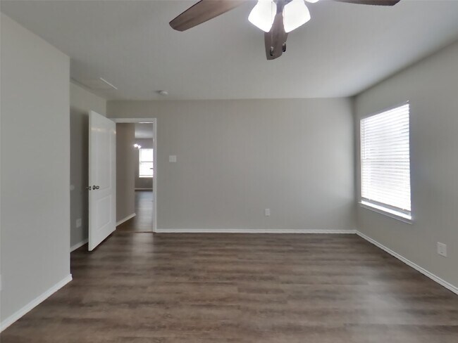 Building Photo - 4538 Newhope Terrace Ln