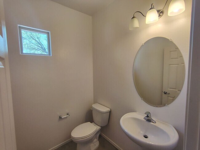 Building Photo - 8990 W Cloudwood Dr