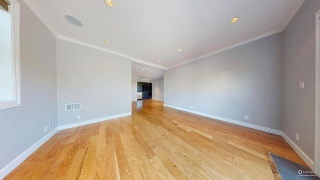 Building Photo - Charming, Renovated 3BR + Sunroom / 3.5 BA...