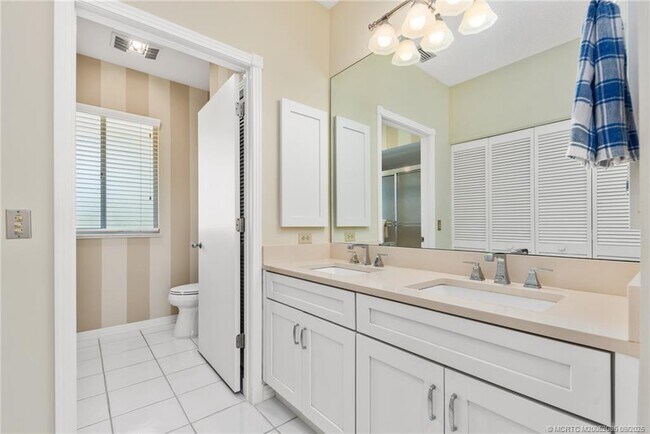 Building Photo - 12481 Harbour Ridge Blvd