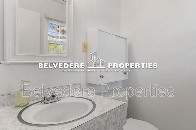 Building Photo - 4017 Wexford Dr