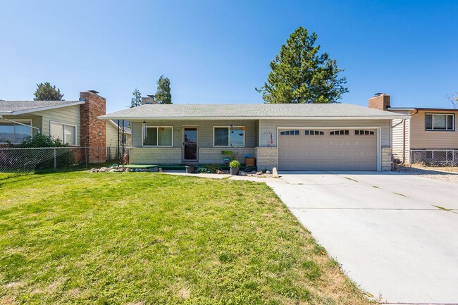 Primary Photo - Central Single Family Home