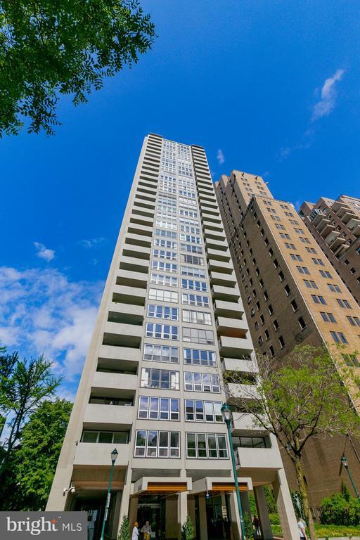 Building Photo - 224 W Rittenhouse Square